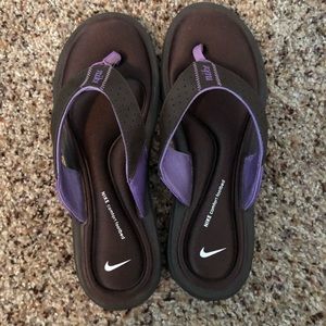 Nike flip flops